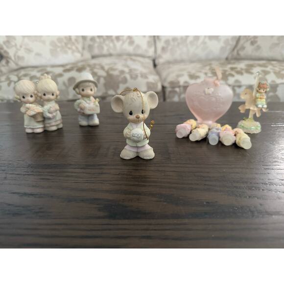 Vintage Precious Moments Figurines – Enesco Collectibles - Lot of 5 - Picture 5 of 9